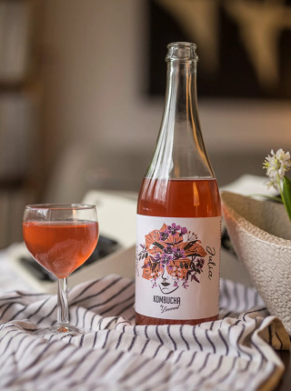 KOMBUCHA JULIA - Kombucha Kwiat Kasztanowca & Hibiskus