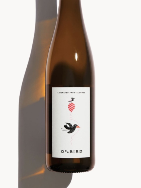 Biały riesling bezalkoholowy Oddbird