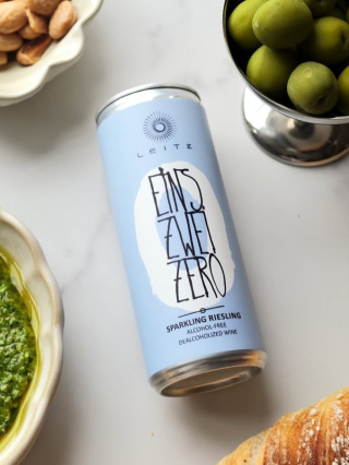 LEITZ EINS ZWEI ZERO - Riesling Musujące Wino Bezalkoholowe w puszce
